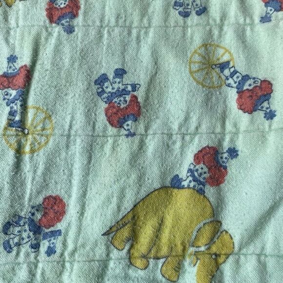 Vintage Handmade Baby Quilt clowns circus lap blanket 32x40 - Picture 4 of 7
